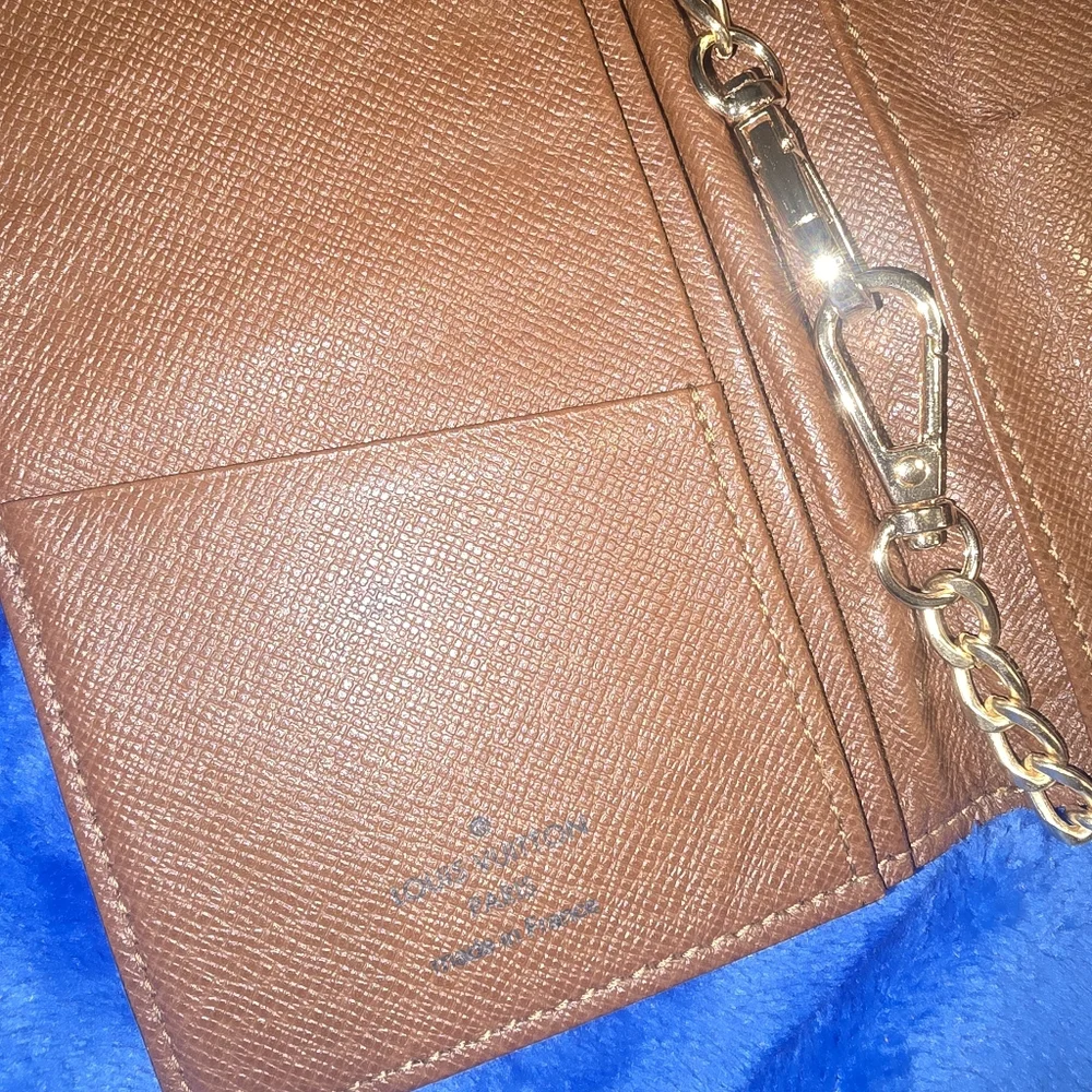 Louis Vuitton Monagram Sarah Wallet LV - Picture 7 of 8